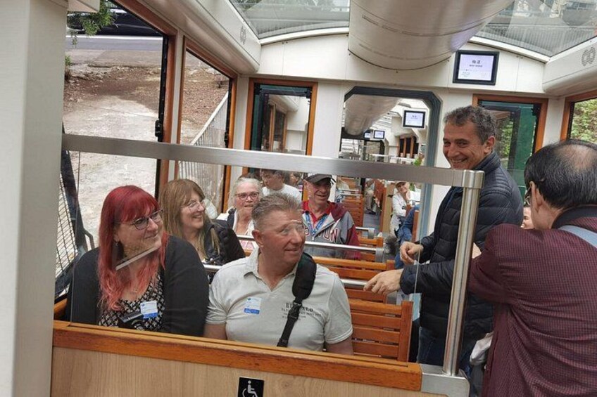 Top-Rated Hong Kong Tour: Peak Tram, Dim Sum & Cultural Sights 2