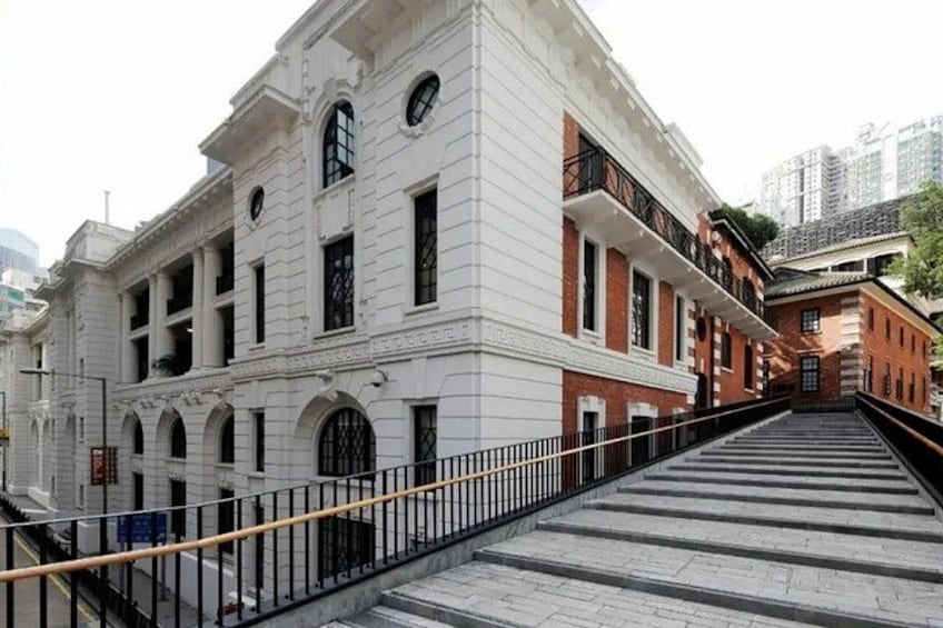 Top-Rated Hong Kong Tour: Peak Tram, Dim Sum & Cultural Sights 2