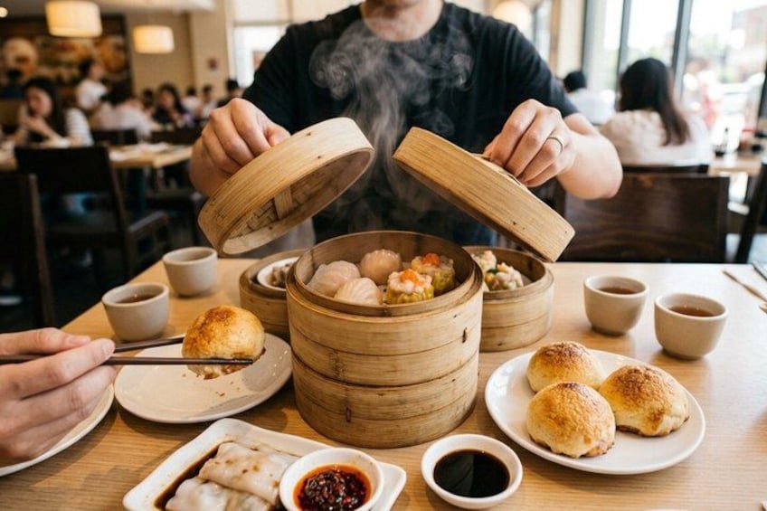 Top-Rated Hong Kong Tour: Peak Tram, Dim Sum & Cultural Sights 2
