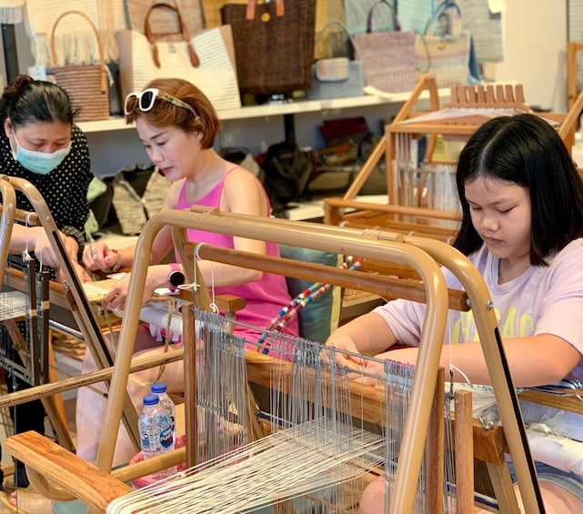 Bangkok: Scarf Weaving Mastery