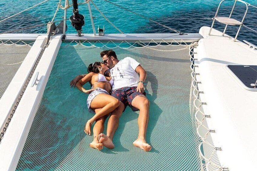 Milos Luxury Catamaran Cruise to Kleftiko Bay with Lunch 3