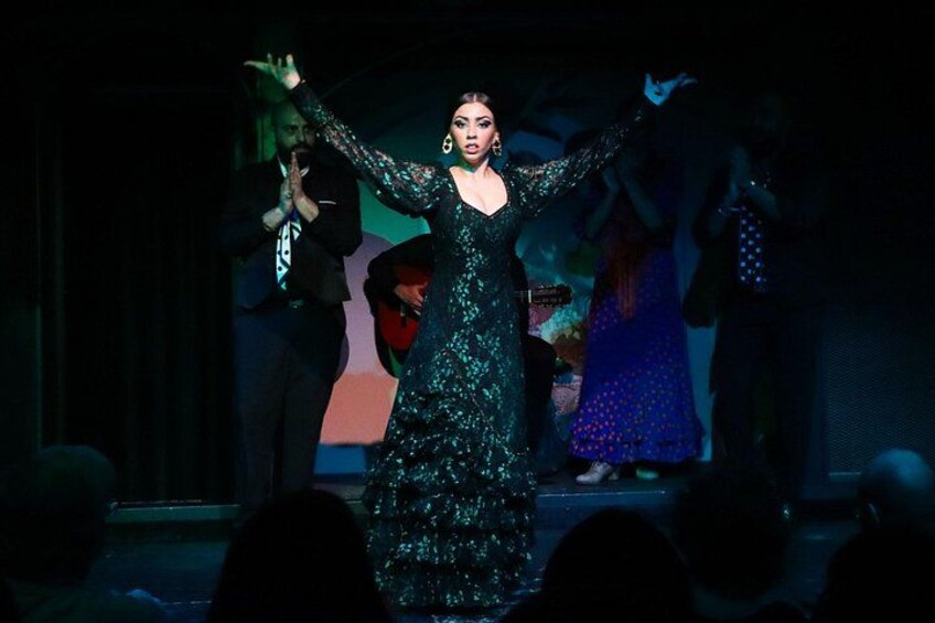 Intimate Flamenco Show El Duende Bar & Cocktails Barcelona 4