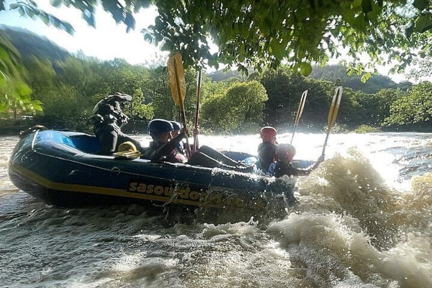 White Water Rafting Experience in River Dee in Llangollen 3