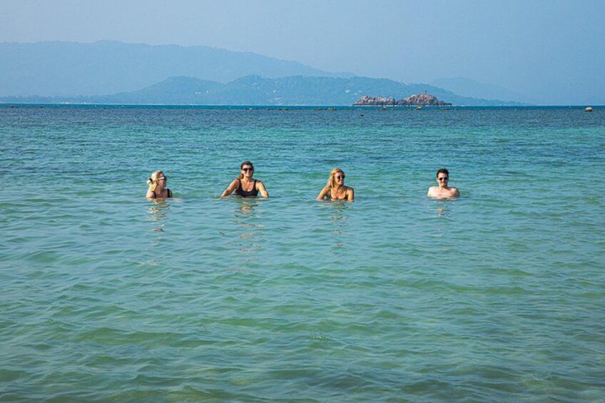 Private Pig Island & Koh Taen Luxury Longtail Tour 4