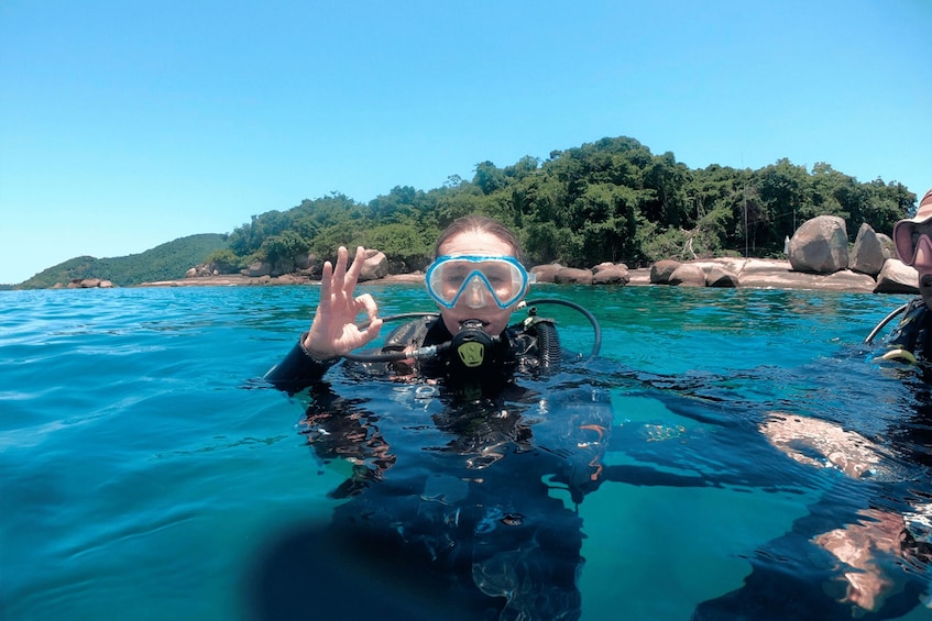 Picture 7 for Activity Paraty: Discovery Scuba Diving Experience for Beginners 5