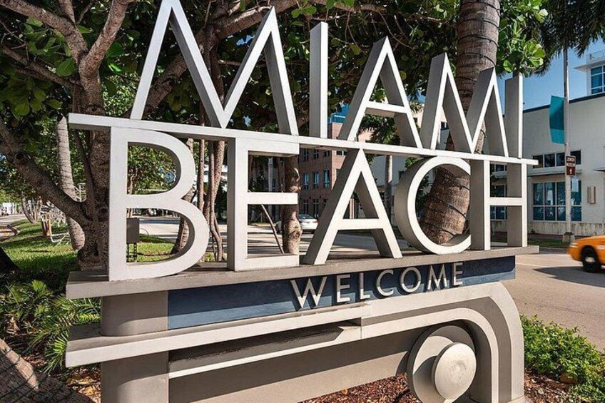 Ocean Drive Art Deco District Miami Beach 2