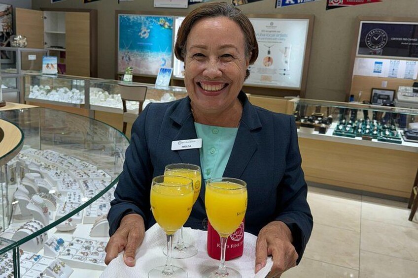 Diamond Shopping Experience with Champagne 1
