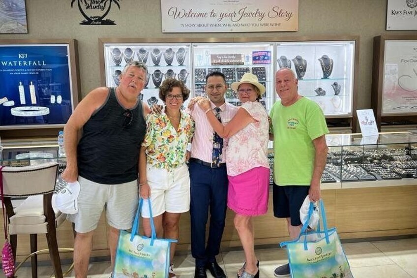 Diamond Shopping Experience with Champagne 3
