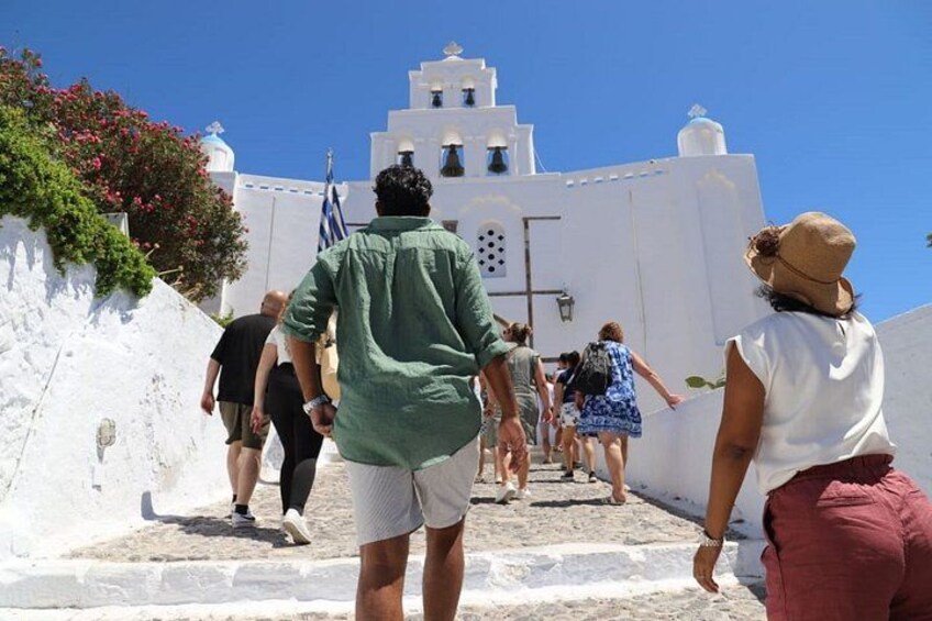 Santorini Highlights Full-Day Tour with Transit, Wine, Oia Sunset 4