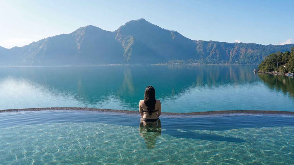 Picture 8 for Activity Bali: Mount Batur Sunrise Guided Hike and Natural Hot Spring 3