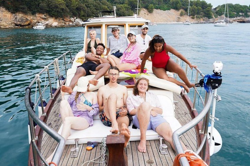 8 Hours Cinque Terre with Lunch on Boat in Spezia 3