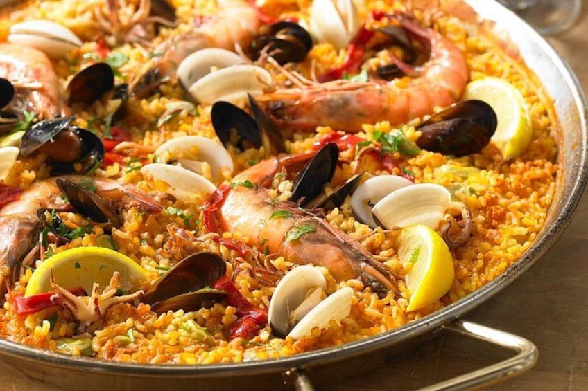 Paella Workshop with Bottomless Sangria in Central Madrid 2
