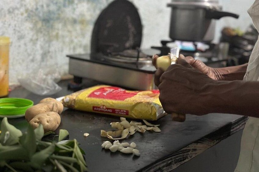 Traditional Indian Home Cooking Private Class in Hampi 1