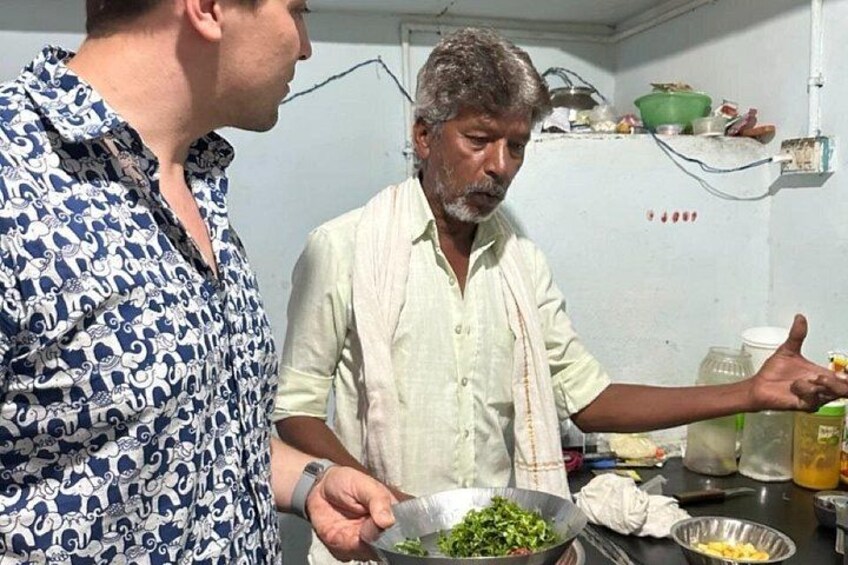 Traditional Indian Home Cooking Private Class in Hampi 4