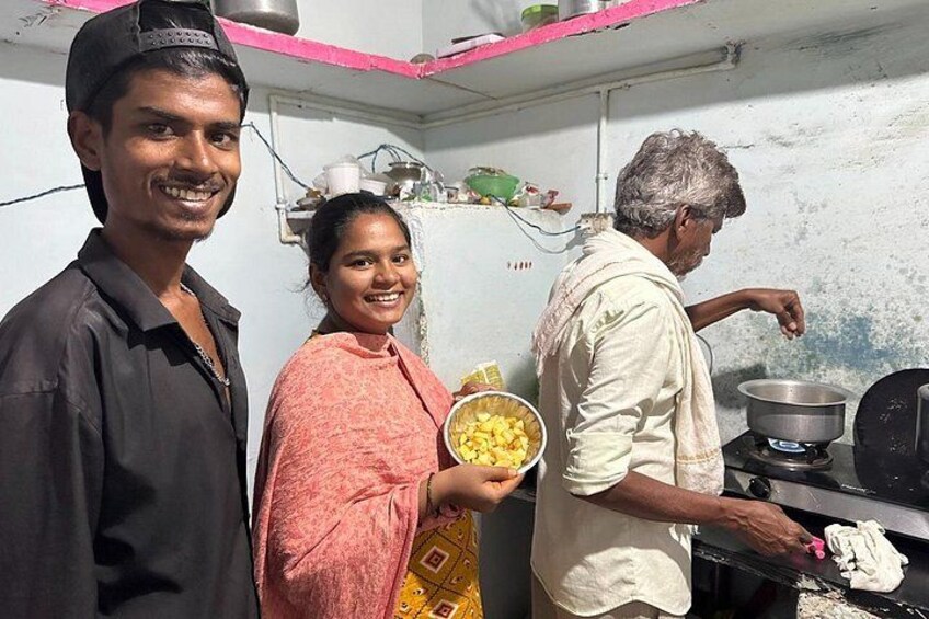 Traditional Indian Home Cooking Private Class in Hampi 3