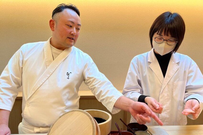FUKUOKA: Sushi Making & Omakase Sushi Experience in Dazaifu 5