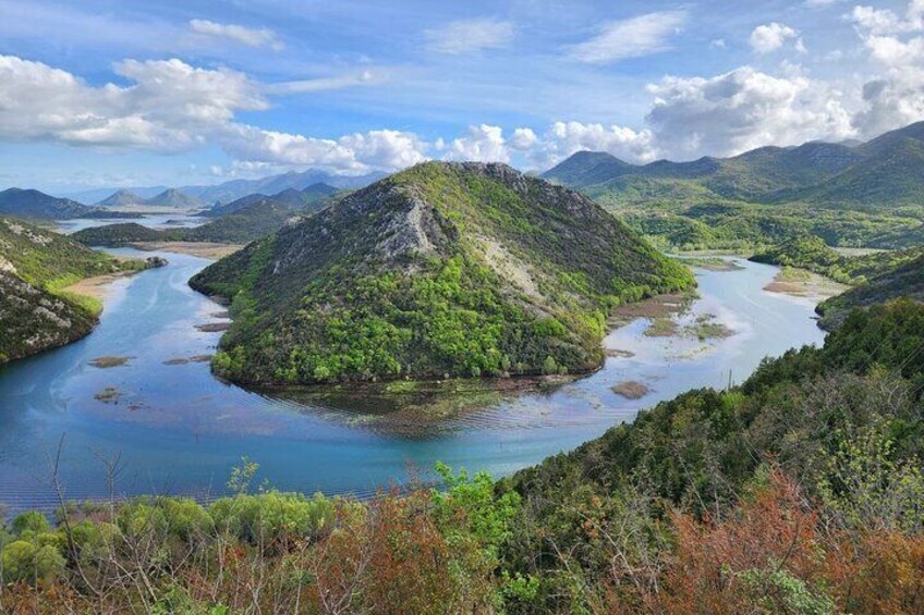 Skadar Lake on kayaks Experience with Spectacular Views