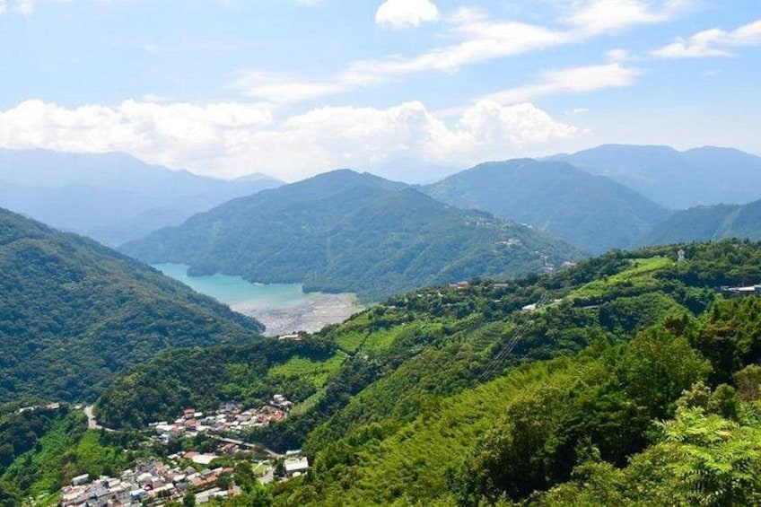 Sun Moon Lake and Qingjing Shared Day Tour Taiwan 4