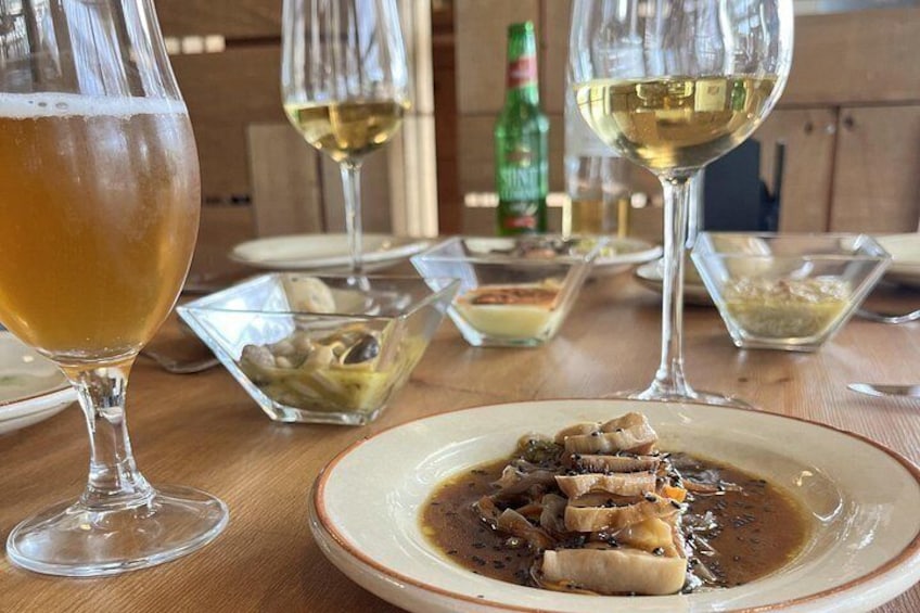 From cultivation to dish : Guided tour and mushroom tasting 2