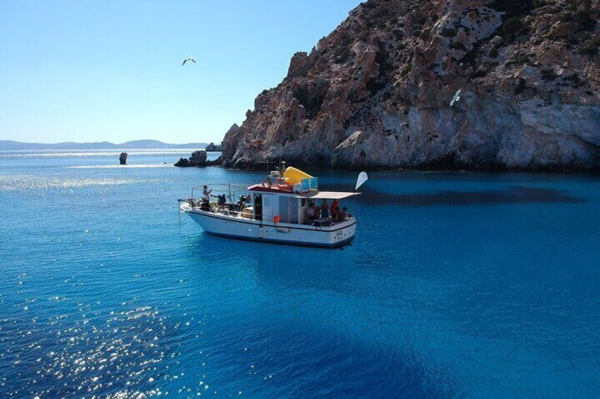 Morning Group Fishing Tour from Milos To Polyaigos