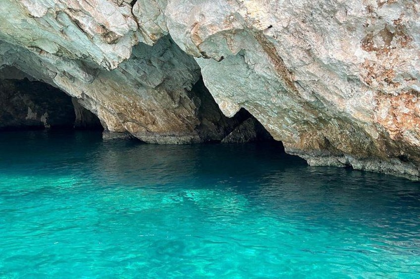 Zakynthos Shipwreck &Blue Caves Tour Max 9 Guests & Drone Footage 2