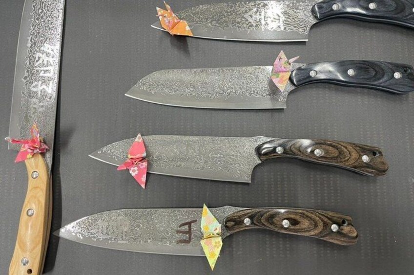 Seki Damascus Knife Making with Hand-Drawn Etching & Craftsman 3