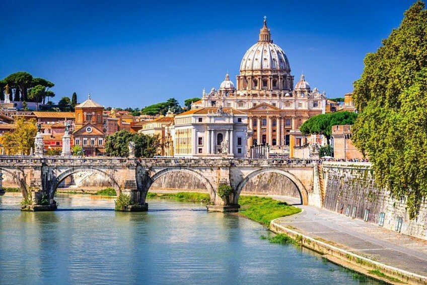 Vatican Museums and Rome's highlights private excursion 2