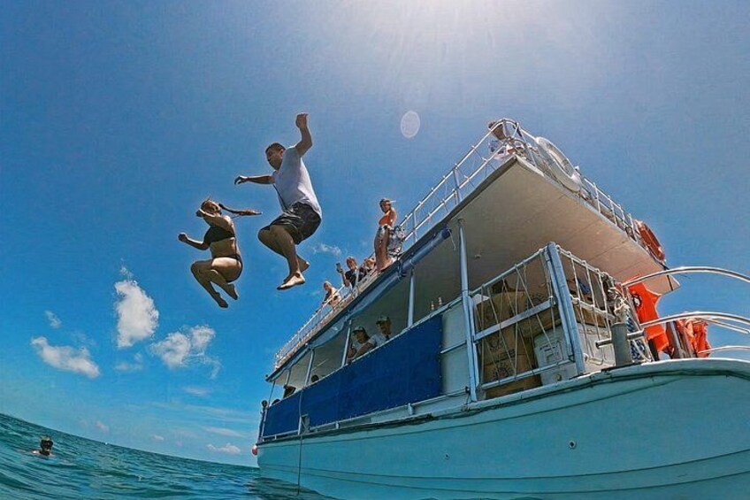 Catamaran in Cozumel with snorkeling at El Cielo and open Bar 1