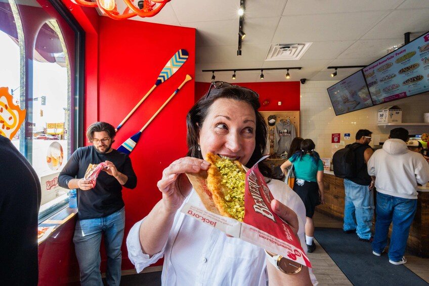 Niagara Falls All Canadian Food Small Group Walking Tour 4