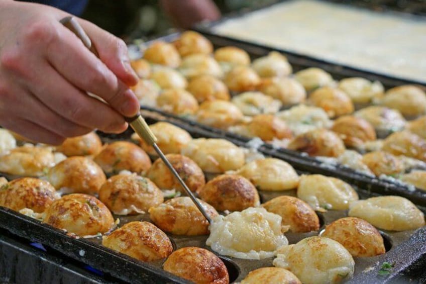 Osaka Food Tour: 20 dishes at 4 Local Eateries 2