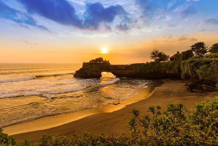 Picture 8 for Activity Bali: Tanah Lot, Jatiluwih Terrace, & Ulundanu Beratan Tour 1