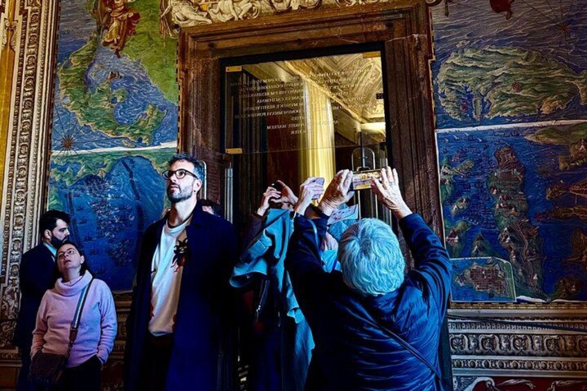 Vatican Museums & Sistine Chapel Skip-the-Line Tickets 4