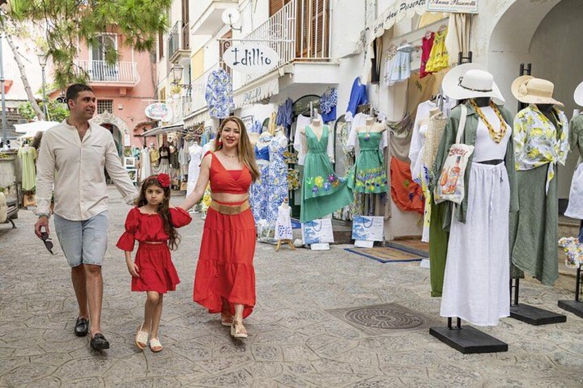 Professional photo shoot around Positano 4