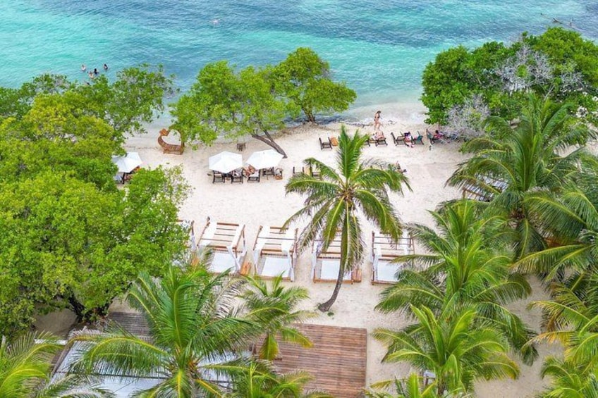 Cartagena 5 Island Hop Tour: Lunch, Snorkel, Beach Clubs, & More 2