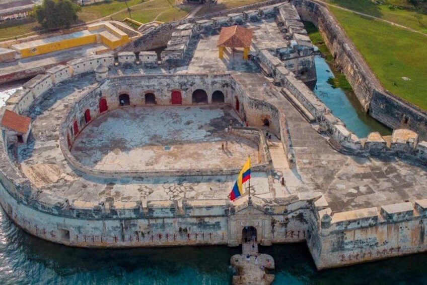 Cartagena 5 Island Hop Tour: Lunch, Snorkel, Beach Clubs, & More 3