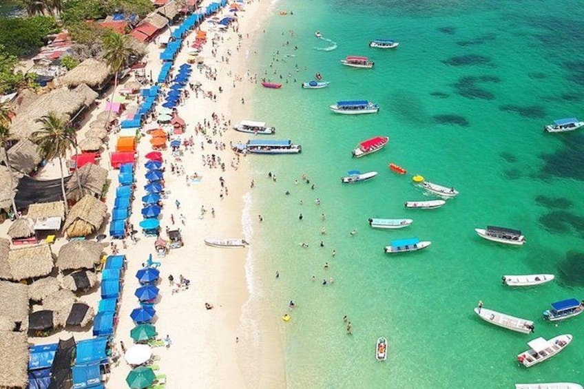 Cartagena 5 Island Hop Tour: Lunch, Snorkel, Beach Clubs, & More 3