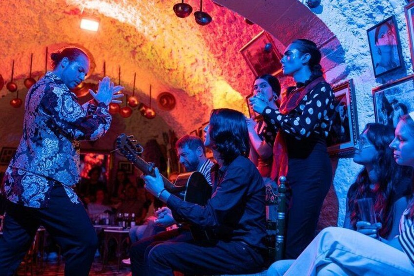 Flamenco show at Cueva Los Amayas, in Sacromonte 3