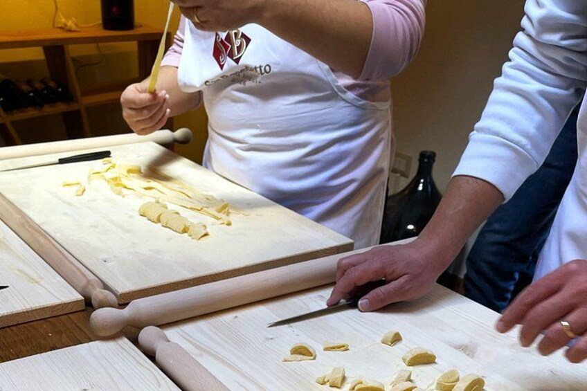 "Hands in dough" Cooking Class with Lunch 4