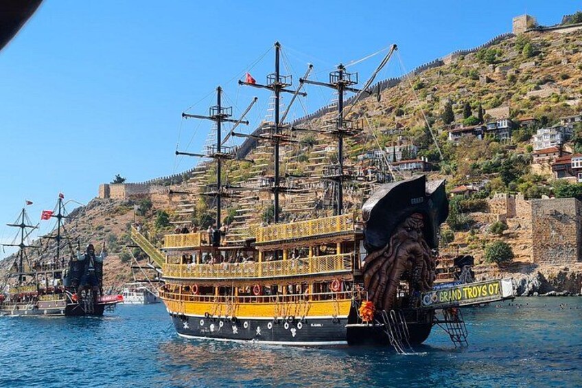All Inclusive Pirate Boat Trip in Alanya 2