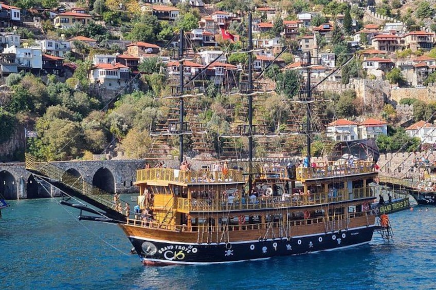 All Inclusive Pirate Boat Trip in Alanya 4