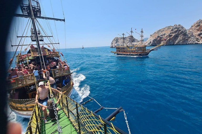 All Inclusive Pirate Boat Trip in Alanya 3