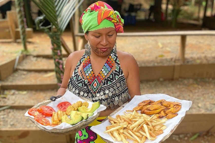 Panama City Visit an Indian town Embera and waterfall with lunch 2