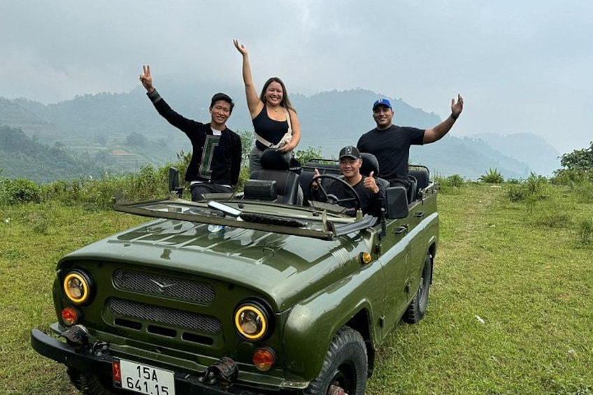 A Glimpse Of Sapa Jeep Tour Off the Beaten Path 4,5 Hours 1