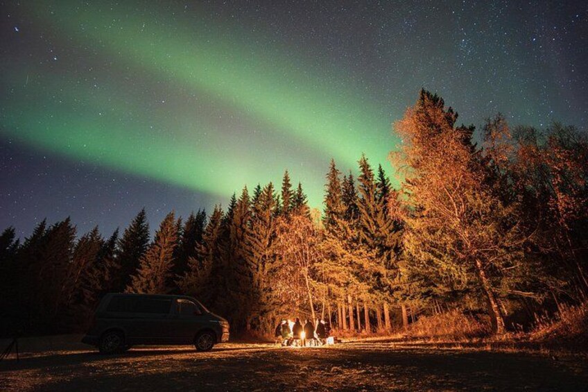 Small Group Quest to find the Northern Lights in Tromsø 2