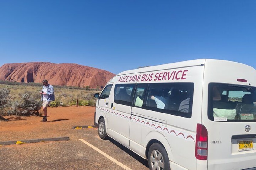 Alice Springs to Uluru One Day Tour Private Charter Service 2