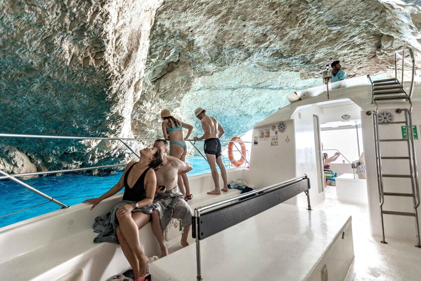 Porto Vromi: Shipwreck, Caves, & White Beach Swimming Cruise 1