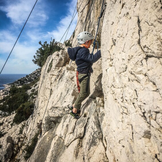 Picture 11 for Activity Climbing Discovery Session in the Calanques near Marseille