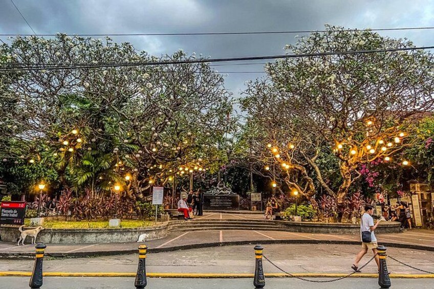 Private Manila Marvels Tour with Personalized Photo Journey 3