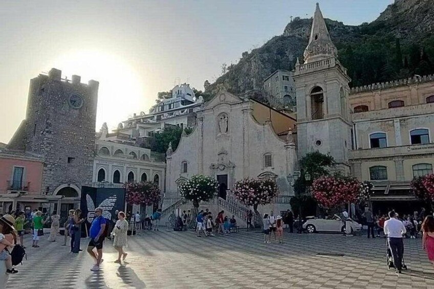 Half Day Private Tour to Messina Taormina and Castelmola 1