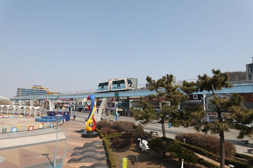 Sultral street and Sea train 4